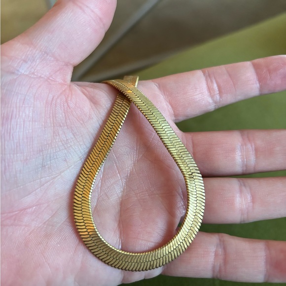 Madewell Gold Chain Necklace - Picture 2 of 4